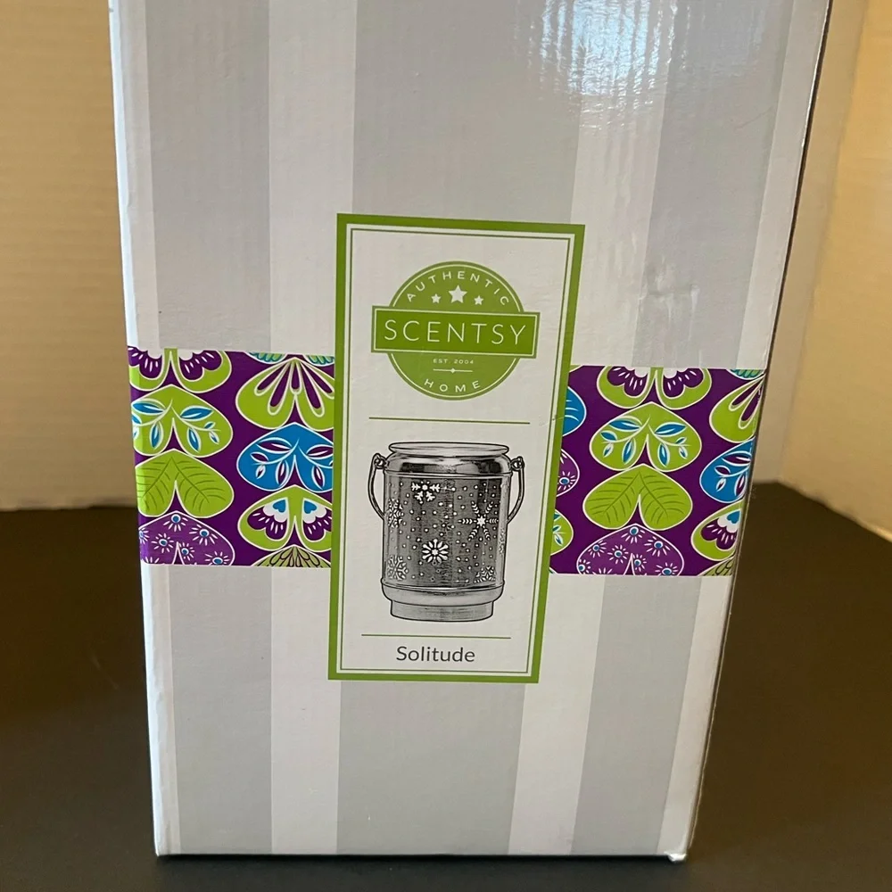 Scentsy Solitude Silver Snowflake Lantern BNIB